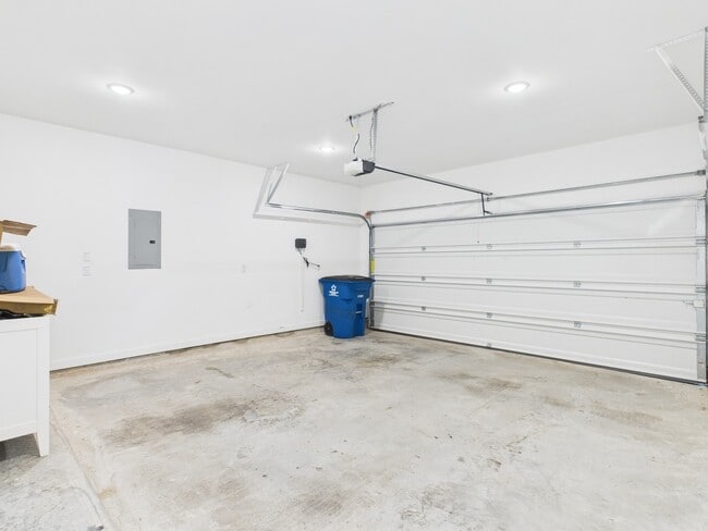 Building Photo - 15819 Black Grouse Dr