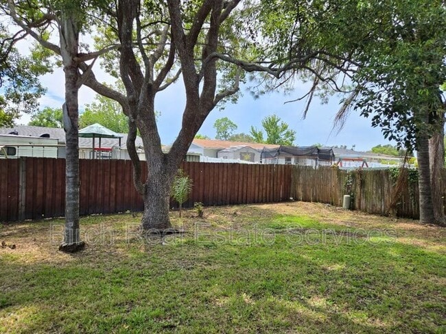 Building Photo - 7602 Cumber Dr