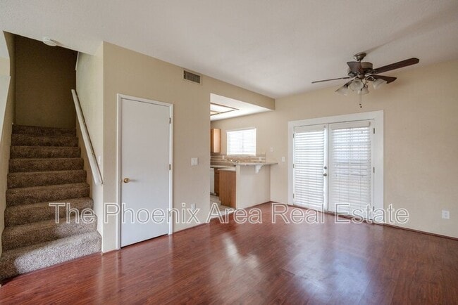 Building Photo - 2985 N Oregon St