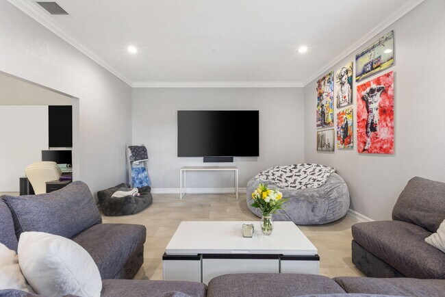 Building Photo - 11788 Knightsbridge Pl