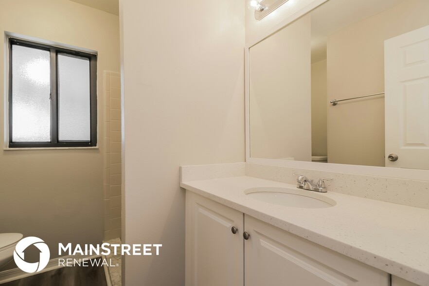 Building Photo - 6658 Chantry St