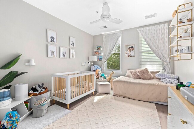 Building Photo - 1100 Adams St