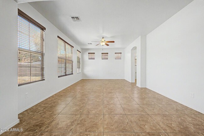 Building Photo - 15102 W Westview Dr