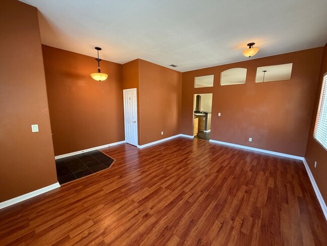 Building Photo - Beautiful Home in Cresleigh Ranch Village