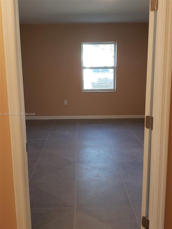 Building Photo - 5800 New Tampa Hwy