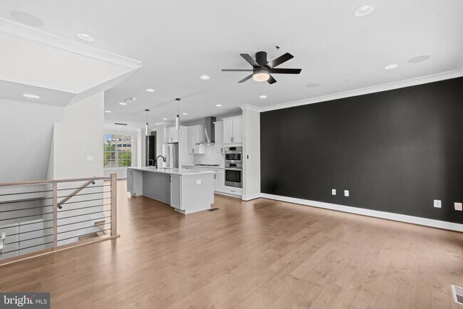 Building Photo - 5284 Ridgeview Retreat Dr