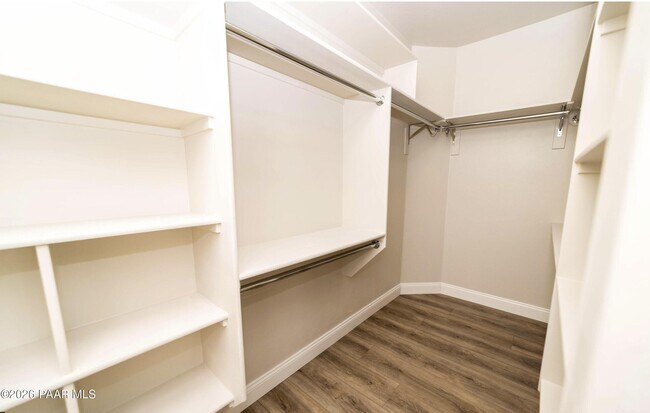 Building Photo - 7037 Robin Nest Ct