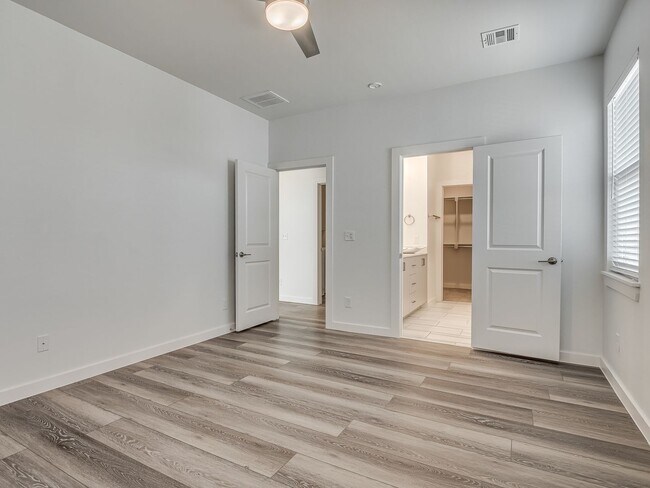 Building Photo - Beautiful New Construction Home in Oklahom...