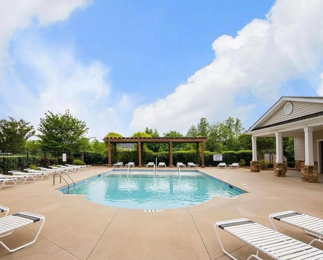 Building Photo - 211 Shady Grove Dr