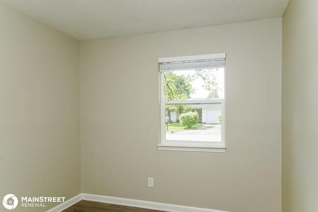 Building Photo - 3406 Remington Dr, Indianapolis, IN 46227