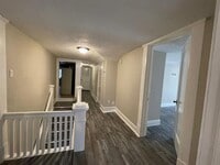 Building Photo - 5208 Side Ave