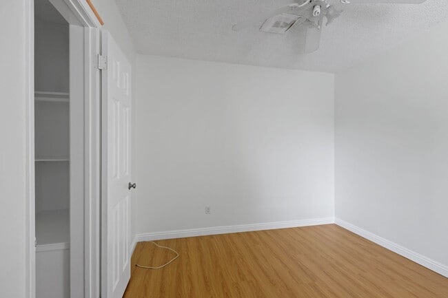 Building Photo - Charming 3 Bedroom / 1.5 Bathroom Home in ...