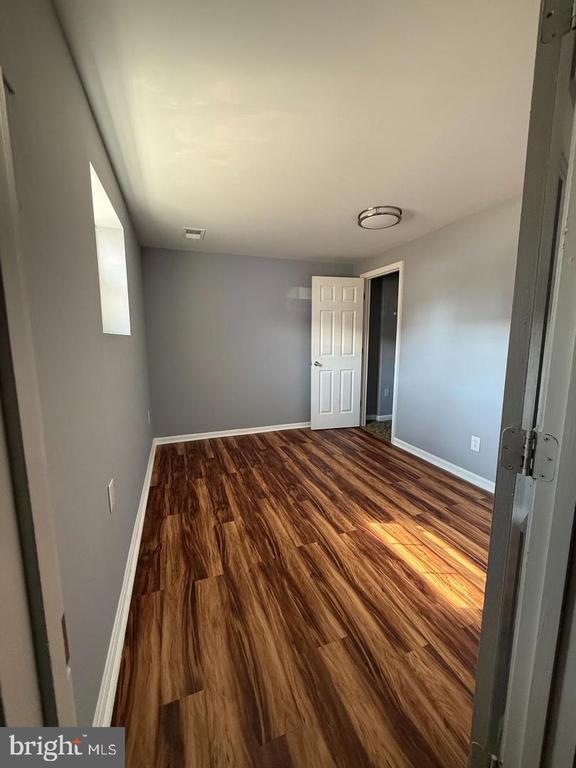 Building Photo - 1123 Keswick Pl