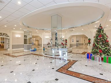 The Hallmark ¦ Lobby - 1 - 3800 S Ocean Dr