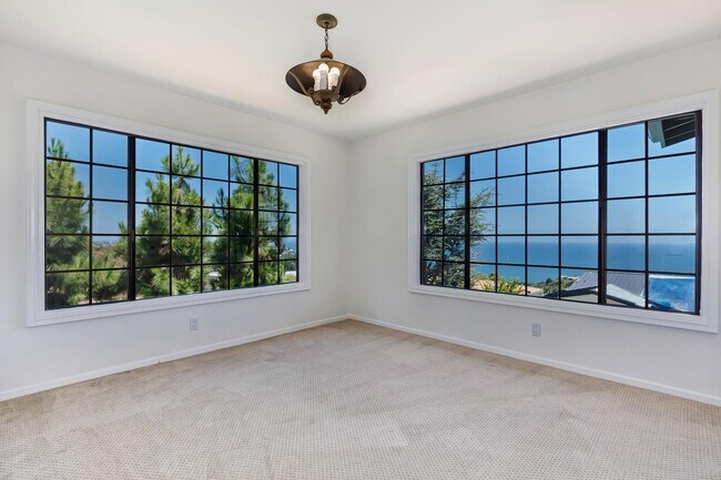 Building Photo - 18041 Blue Sail Dr
