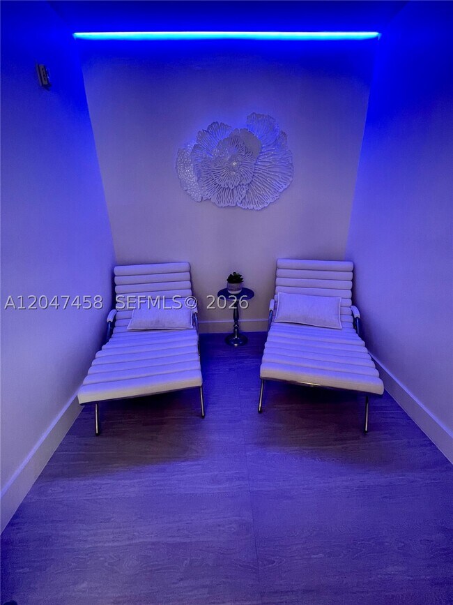 Building Photo - 4775 Collins Ave