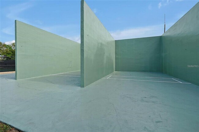 Building Photo - 7705 Apple Tree Cir