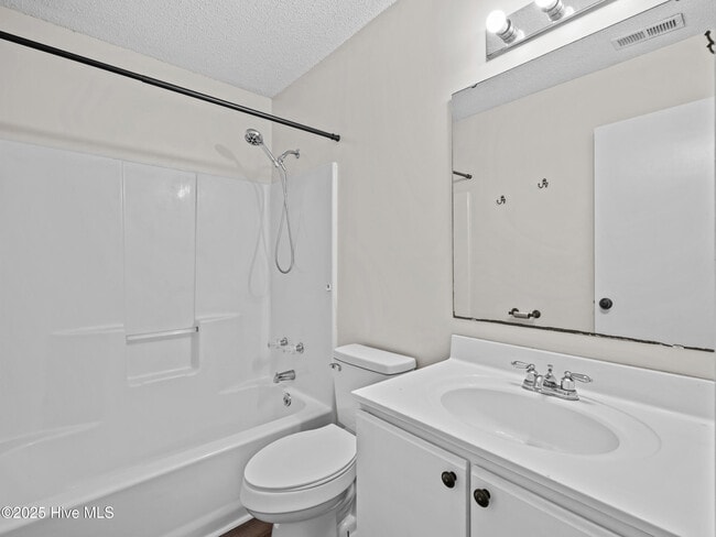Building Photo - 3002 E Windgate Ct