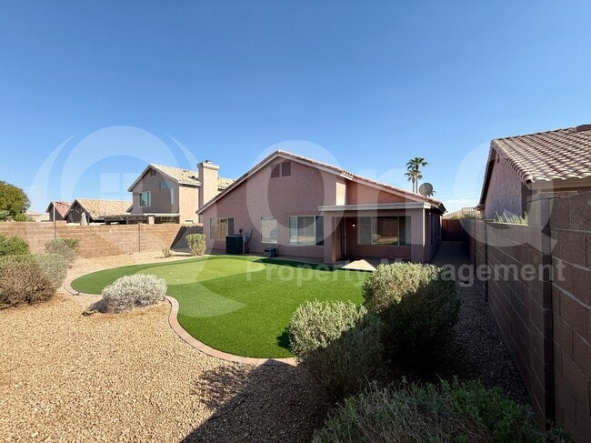 Building Photo - 4722 E Verbena Dr