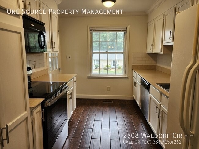 Building Photo - 2708 Waldorf Cir