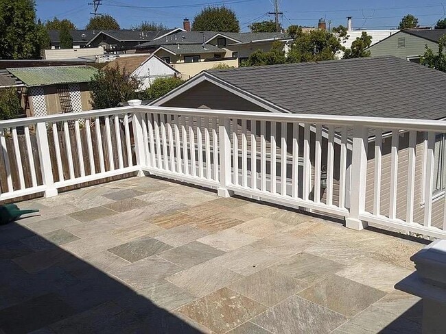 Building Photo - 364 Cypress Ave