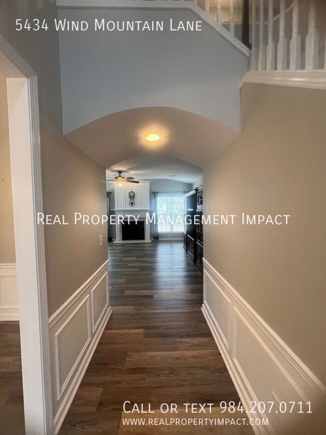 Building Photo - 5434 Wind Mountain Ln