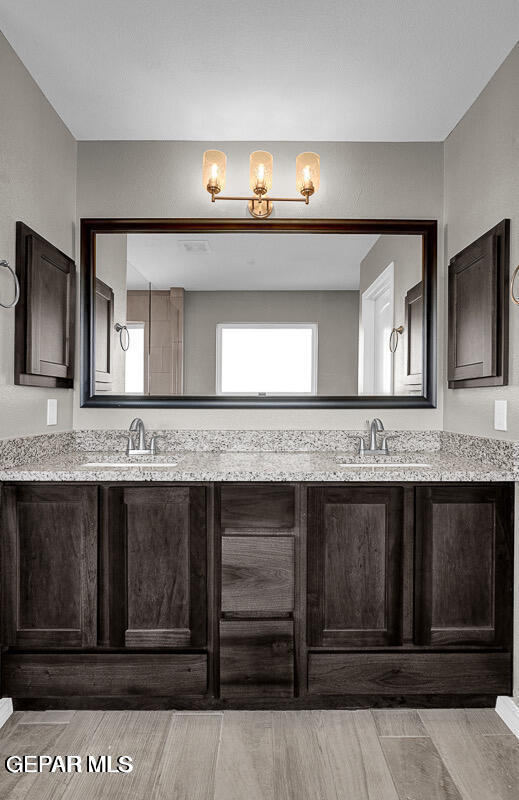 Building Photo - 917 Ada Ln