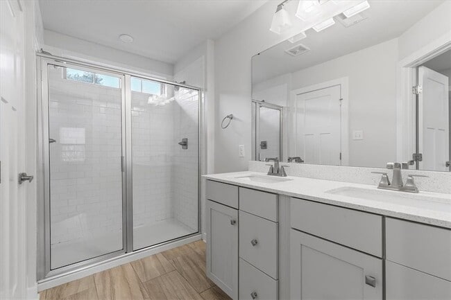 Building Photo - 118 Hamilton Dr