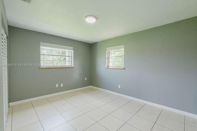 Building Photo - 25513 SW 107th Ct