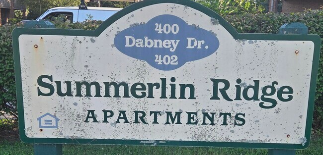 Building Photo - 402 Dabney Dr