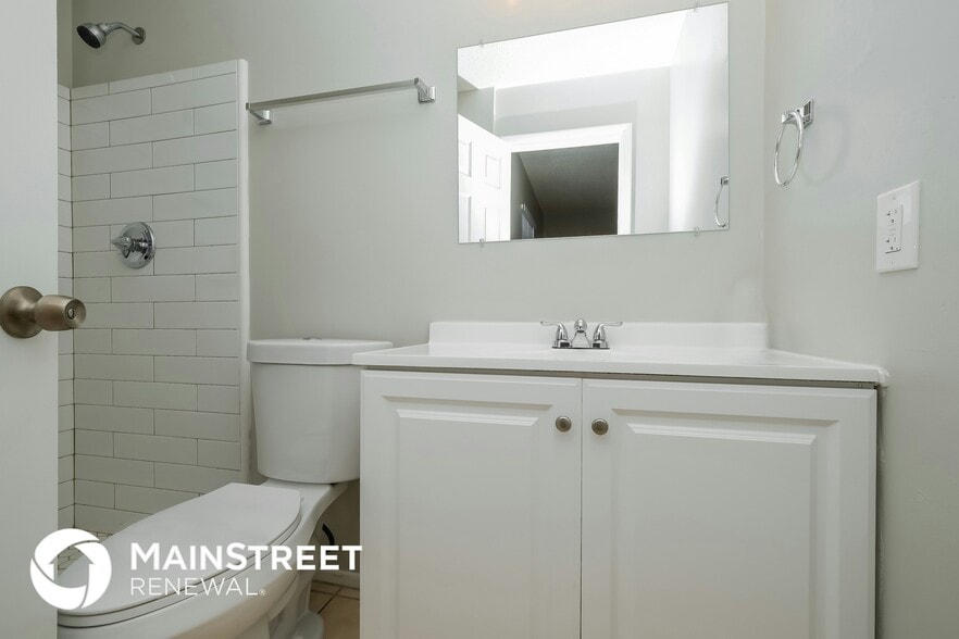 Building Photo - 10054 Hayward Rd