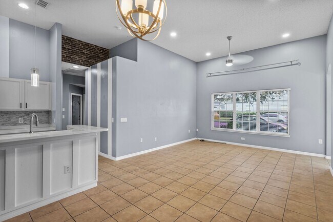 Building Photo - 13046 Island Breeze Ct