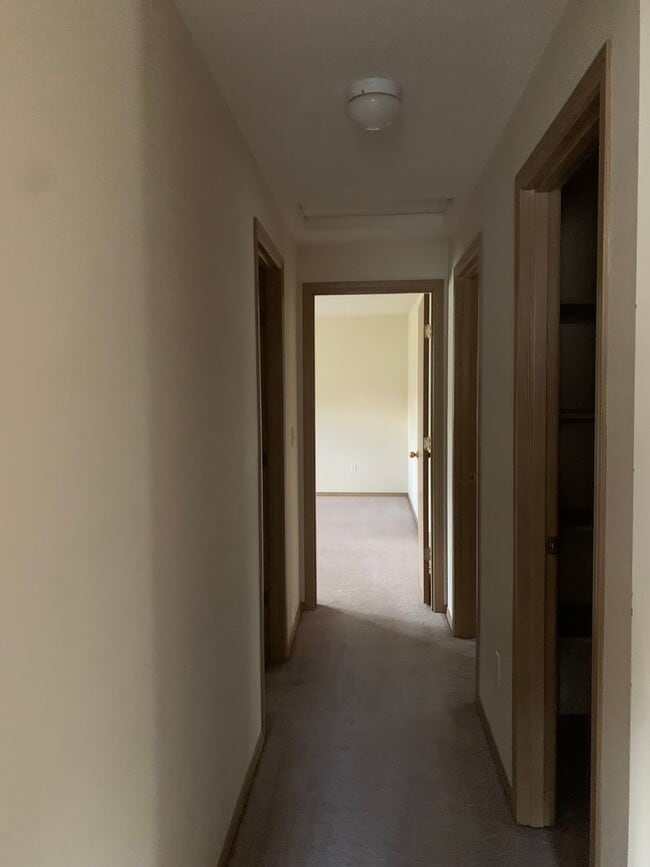 Building Photo - Splendid 3-bdr/2.5 bath home in the beautiful Buck Run Community in Sisters, OR!