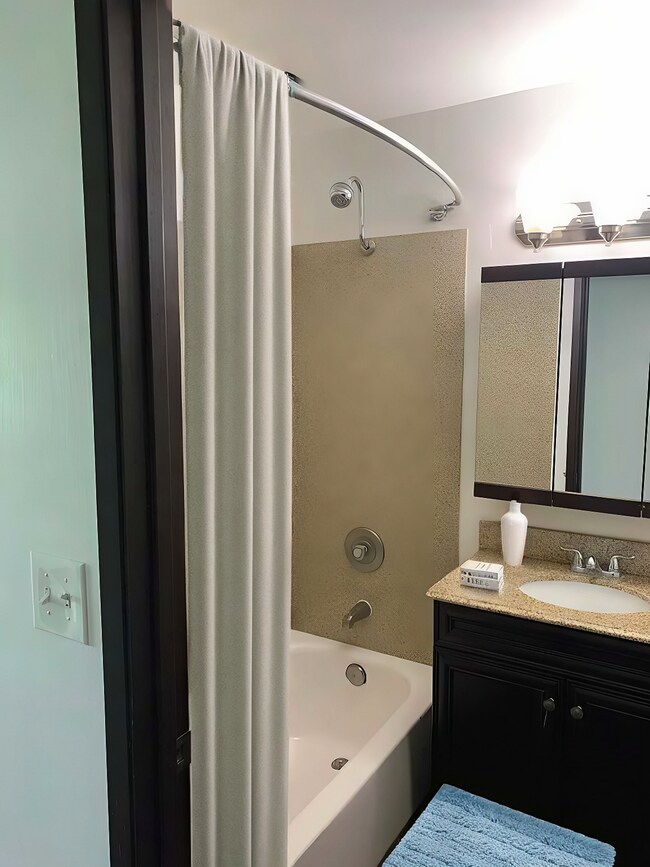 Building Photo - One Bedroom over Liberty Bay - $1000 off J...