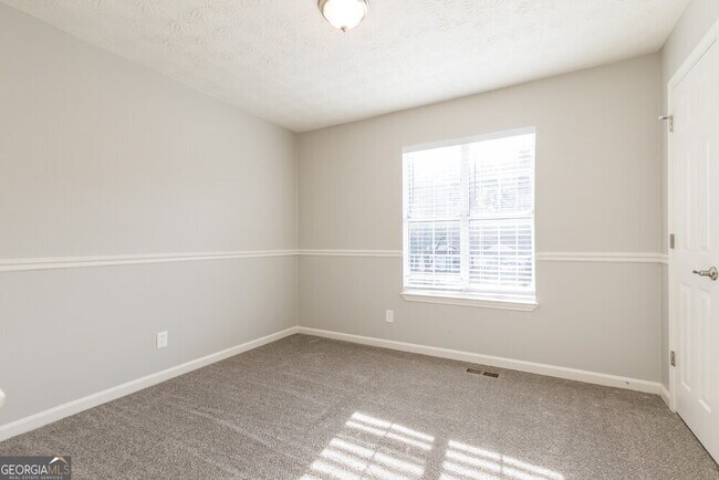 Building Photo - 3360 Tia Trace NW