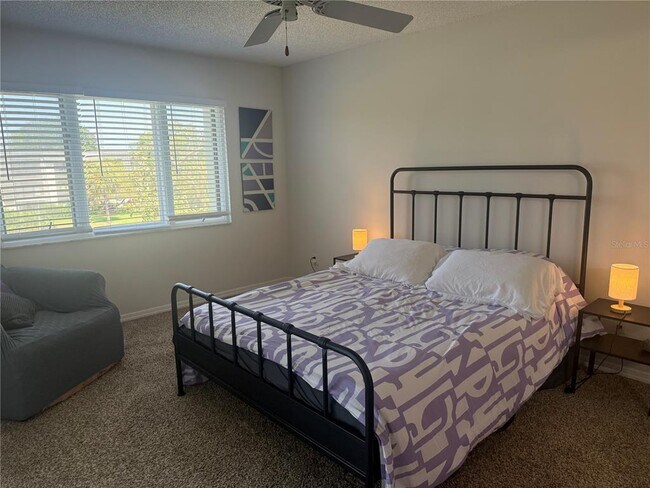 Building Photo - 1645 Spoonbill Ln