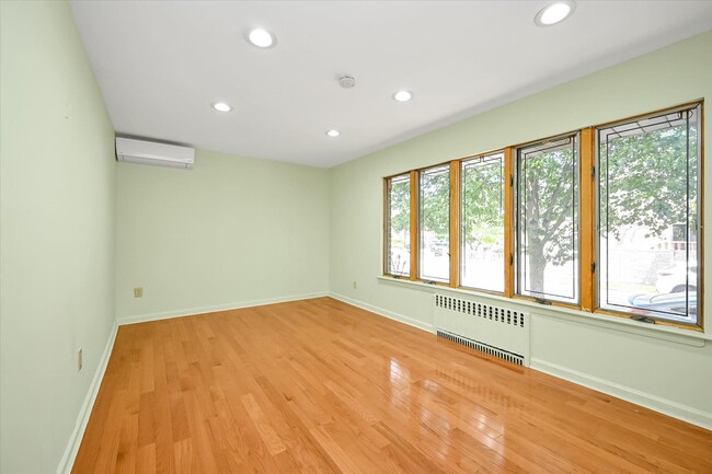 Building Photo - 73-04 173rd St