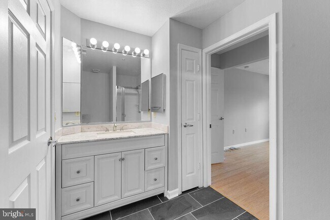 Building Photo - 5930 Millrace Ct