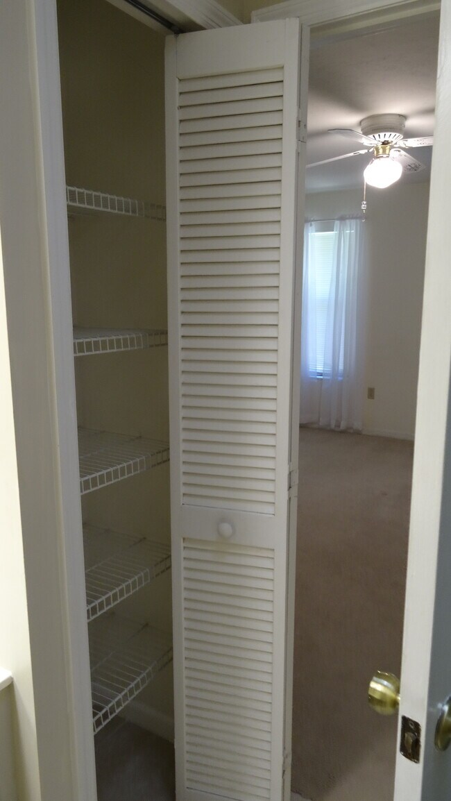 Building Photo - 2342 N Gadsden Pt