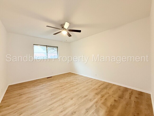 Building Photo - For Lease | South Tulsa Duplex | Available Now!