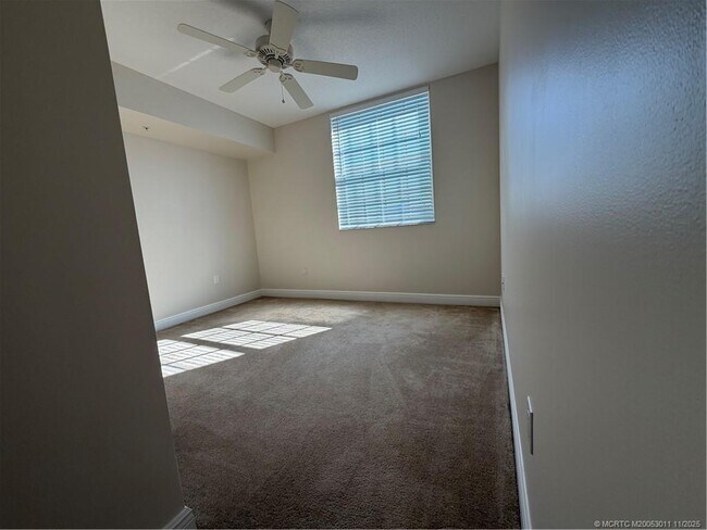 Building Photo - 610 Clematis St