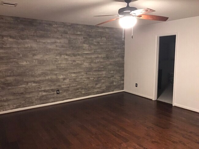 Building Photo - 7914 Tilbury Woods Ln