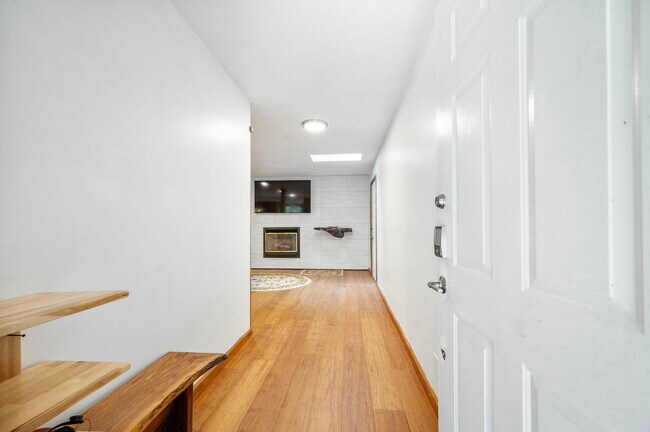 Building Photo - 111 Kellogg Rd