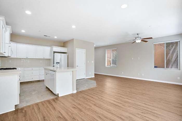 Building Photo - 3270 Alps Ln
