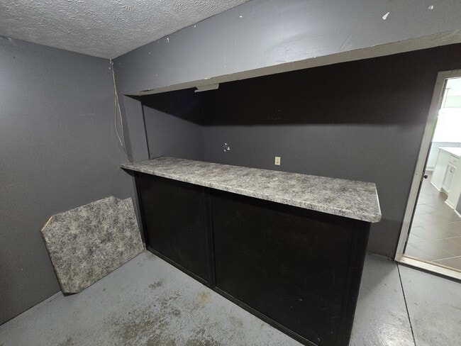 Building Photo - 3612 McLaughlin Dr