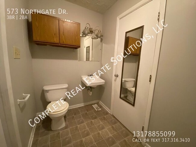 Building Photo - 573 Northgate Dr