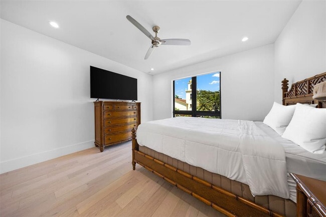 Building Photo - 2001 Marietta Dr