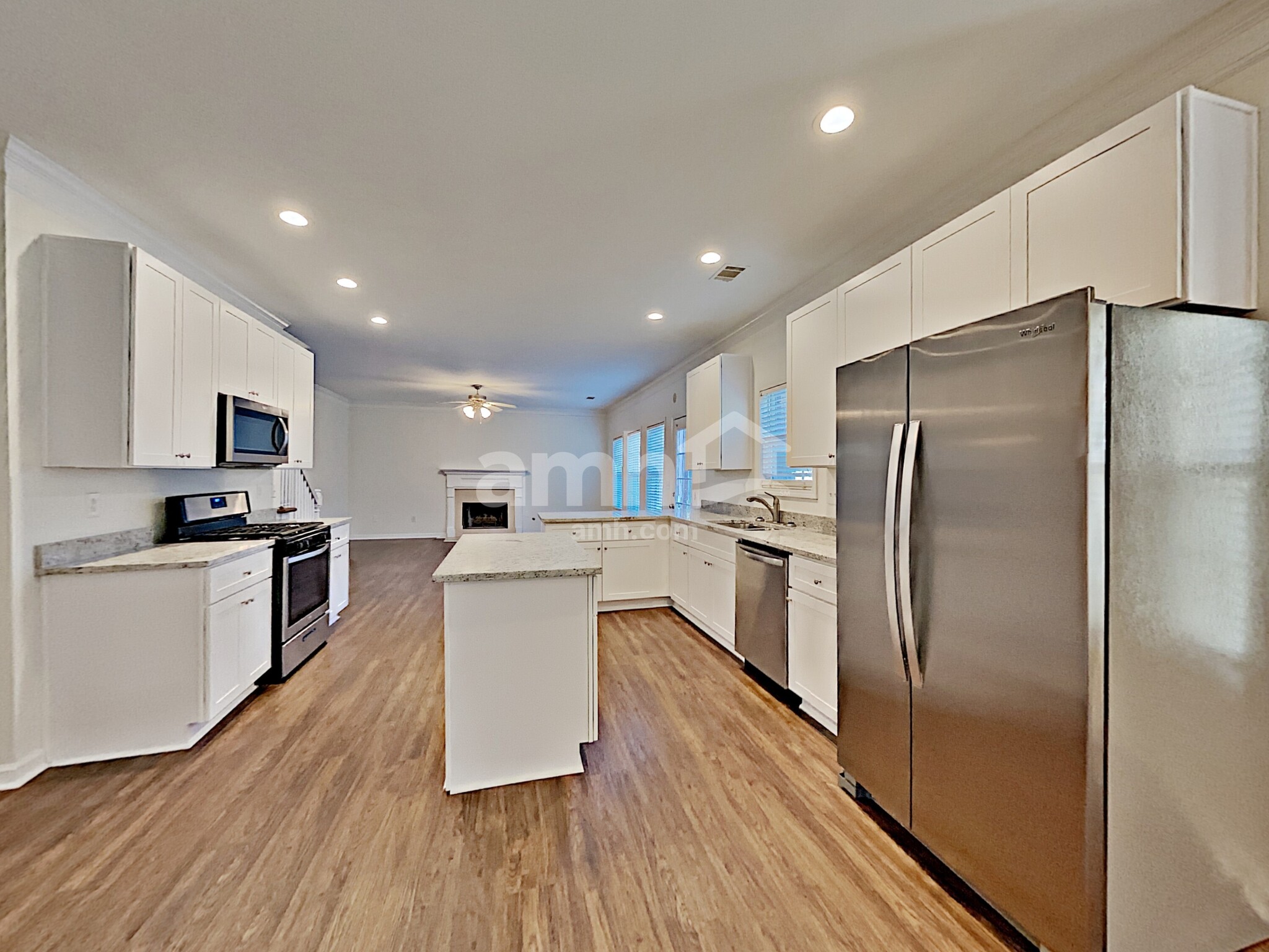 Building Photo - 932 Park Hollow Way