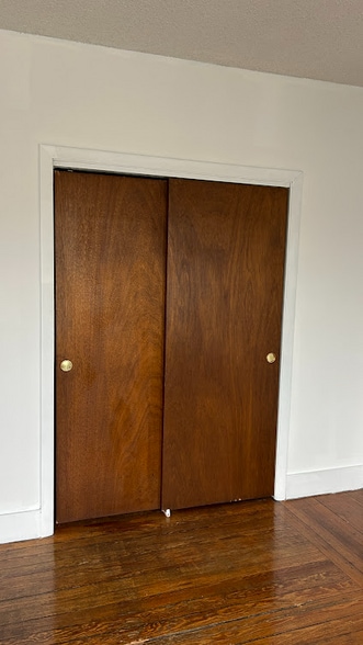 Building Photo - 137-139 Academy Ave