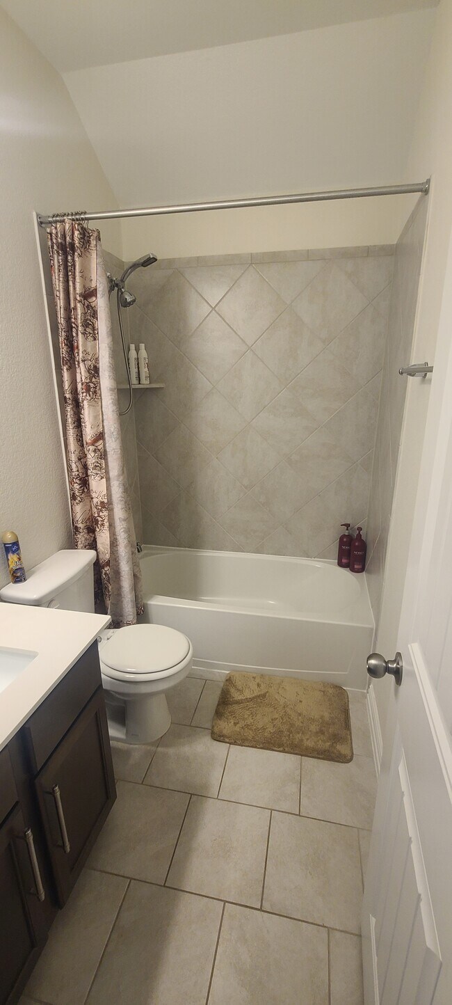 Building Photo - 5801 Antioch Cv